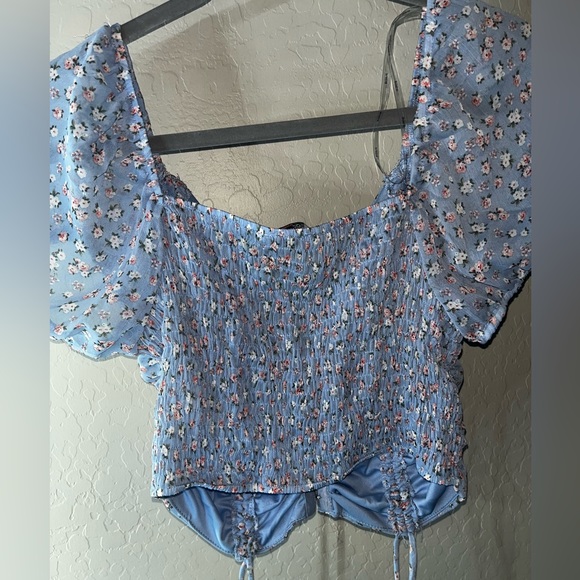 Blue Floral Crop Top - Picture 4 of 4